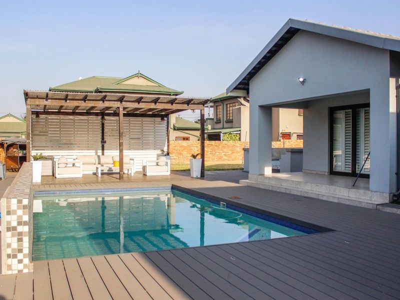 Modern and spacious family home! - Photo 5