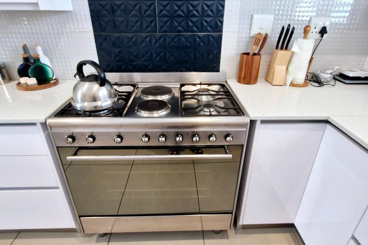 Modern Spacious home in Northriding AH - Photo 2