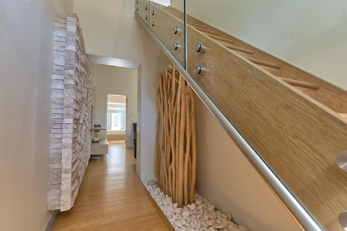 Sophisticated Heritage Living in the Heart of Campus - Photo 3