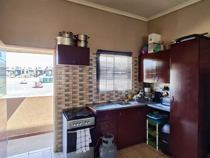 Apartment For Sale in Norton Home Estate, Benoni - Photo 3