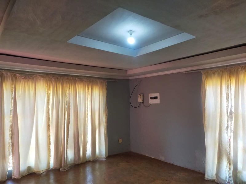 House For Sale in Thohoyandou Makwarela Ext 3 - Photo 9