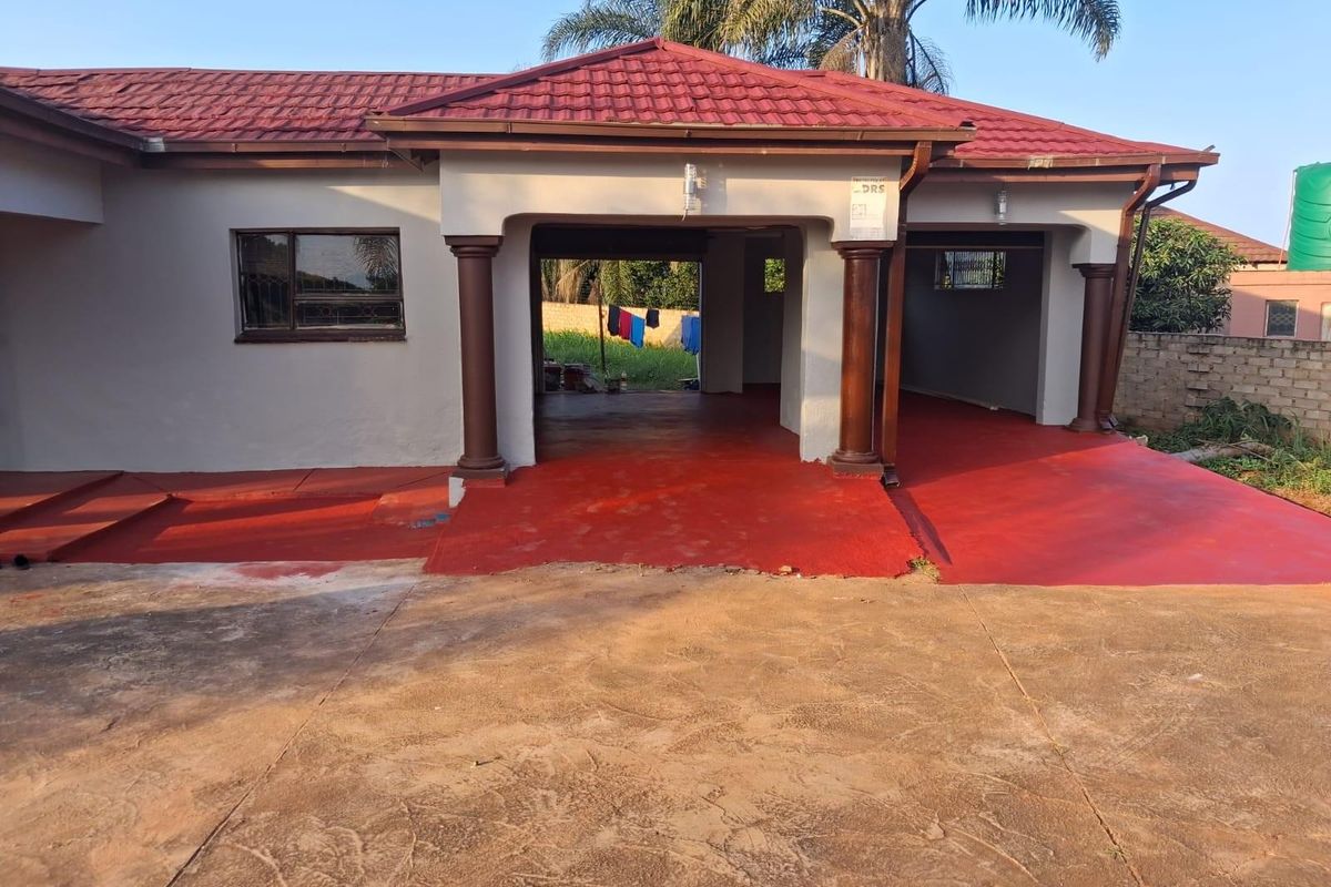 House For Sale in Thohoyandou Makwarela Ext 3 - Photo 4