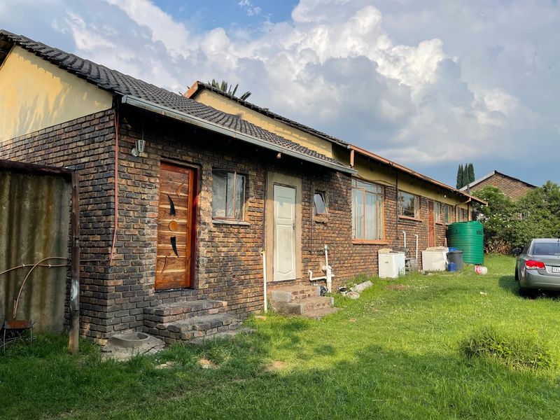 House For Sale in Tasbet Park, Witbank - Photo 6