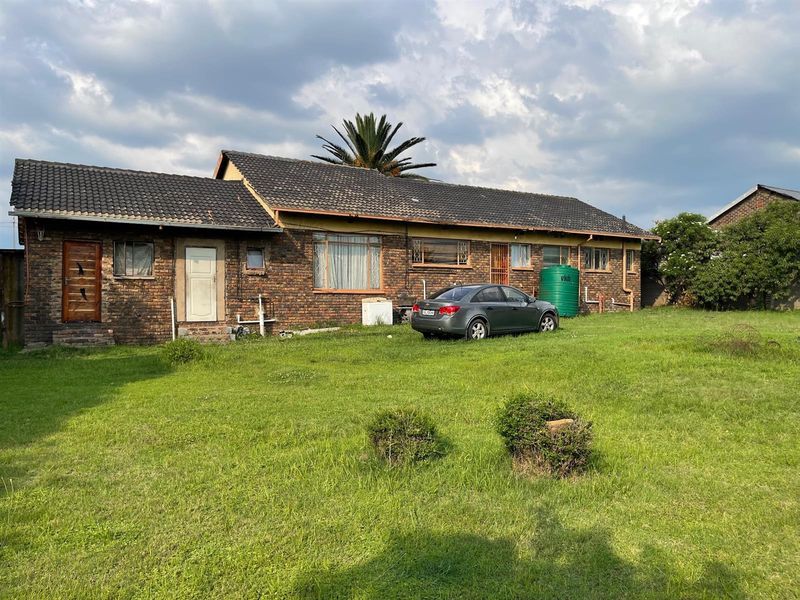 House For Sale in Tasbet Park, Witbank - Photo 7