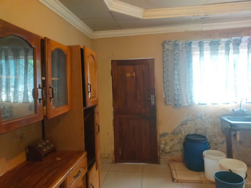 House For Sale in Thohoyandou Block L - Photo 8