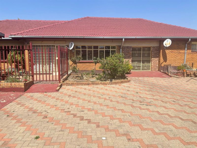 Potential Business Property For Sale in Kriel - Photo 10