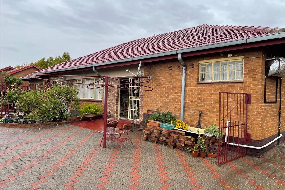 Potential Business Property For Sale in Kriel - Photo 3