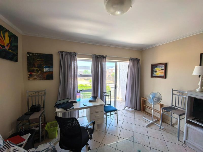 2 Bedroom Apartment for sale in Reebok - Photo 10