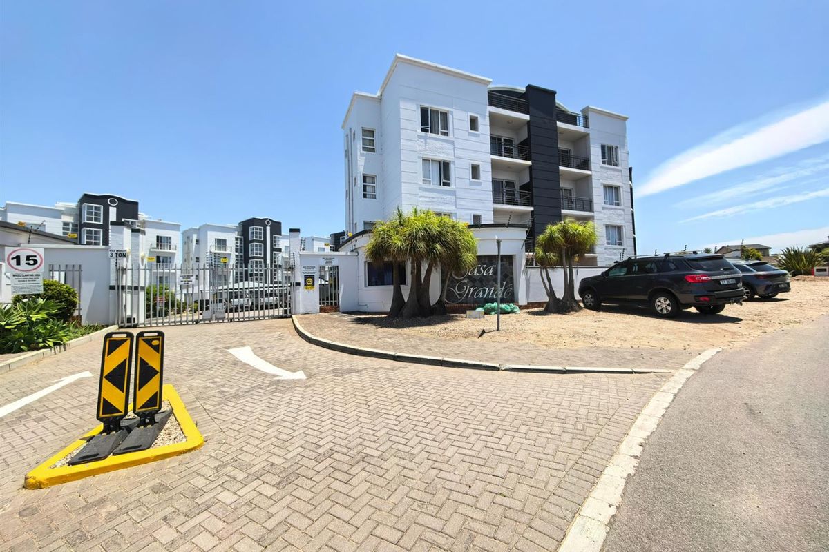 2 Bedroom Apartment for sale in Reebok - Photo 2