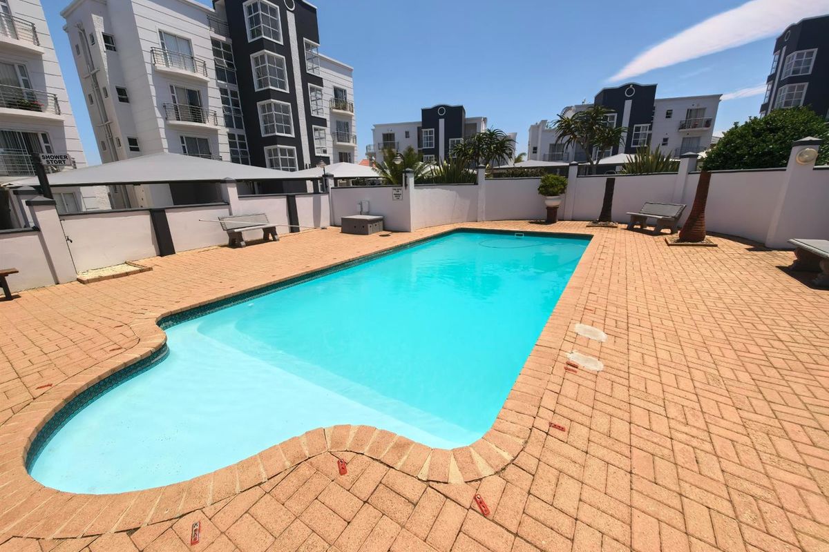 2 Bedroom Apartment for sale in Reebok - Photo 3