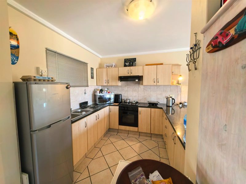 2 Bedroom Apartment for sale in Reebok - Photo 4