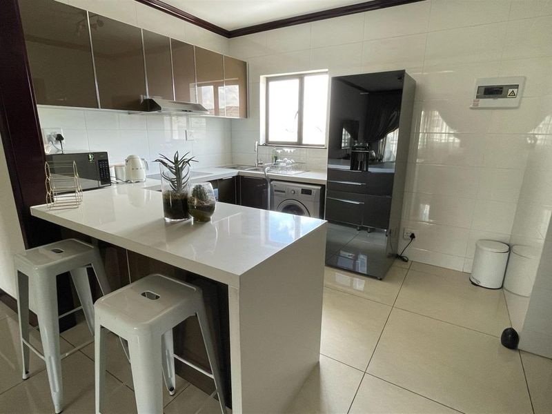 Apartment To Rent in Fourways, Sandton - Photo 4