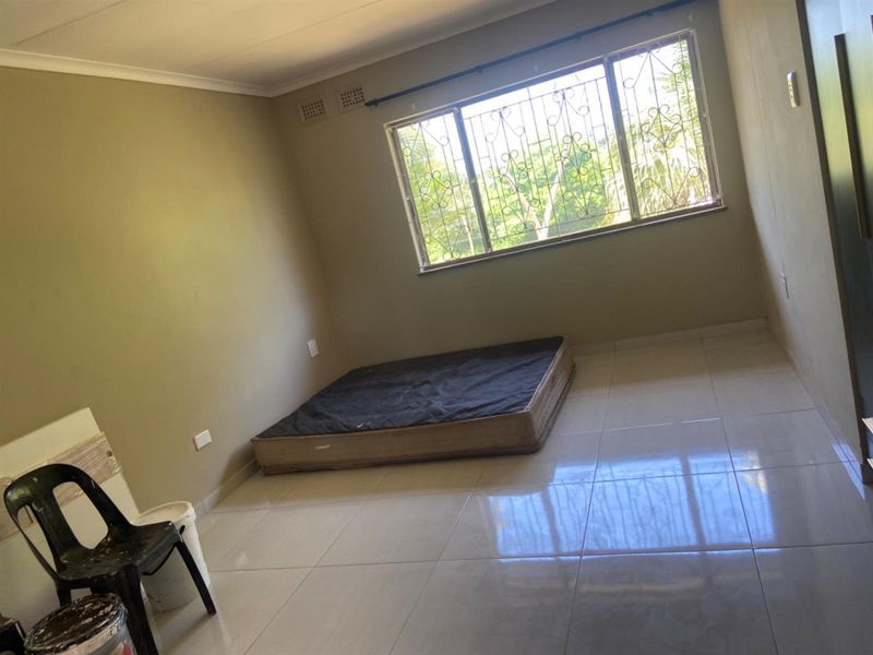 Cottage To Rent in Athlone Park, Amanzimtoti, KwaZulu Natal - Photo 10