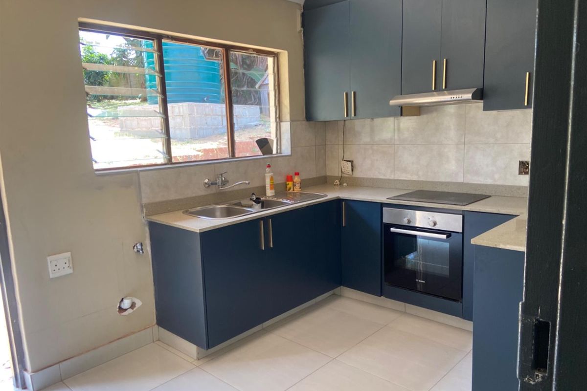 Cottage To Rent in Athlone Park, Amanzimtoti, KwaZulu Natal - Photo 4