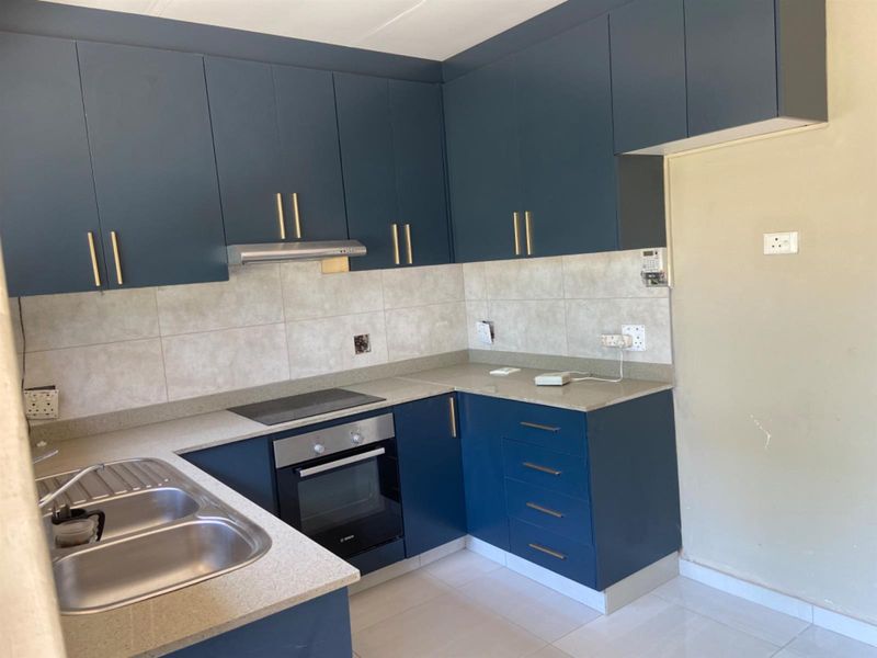 Cottage To Rent in Athlone Park, Amanzimtoti, KwaZulu Natal - Photo 3