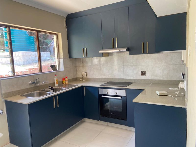 Cottage To Rent in Athlone Park, Amanzimtoti, KwaZulu Natal - Photo 2