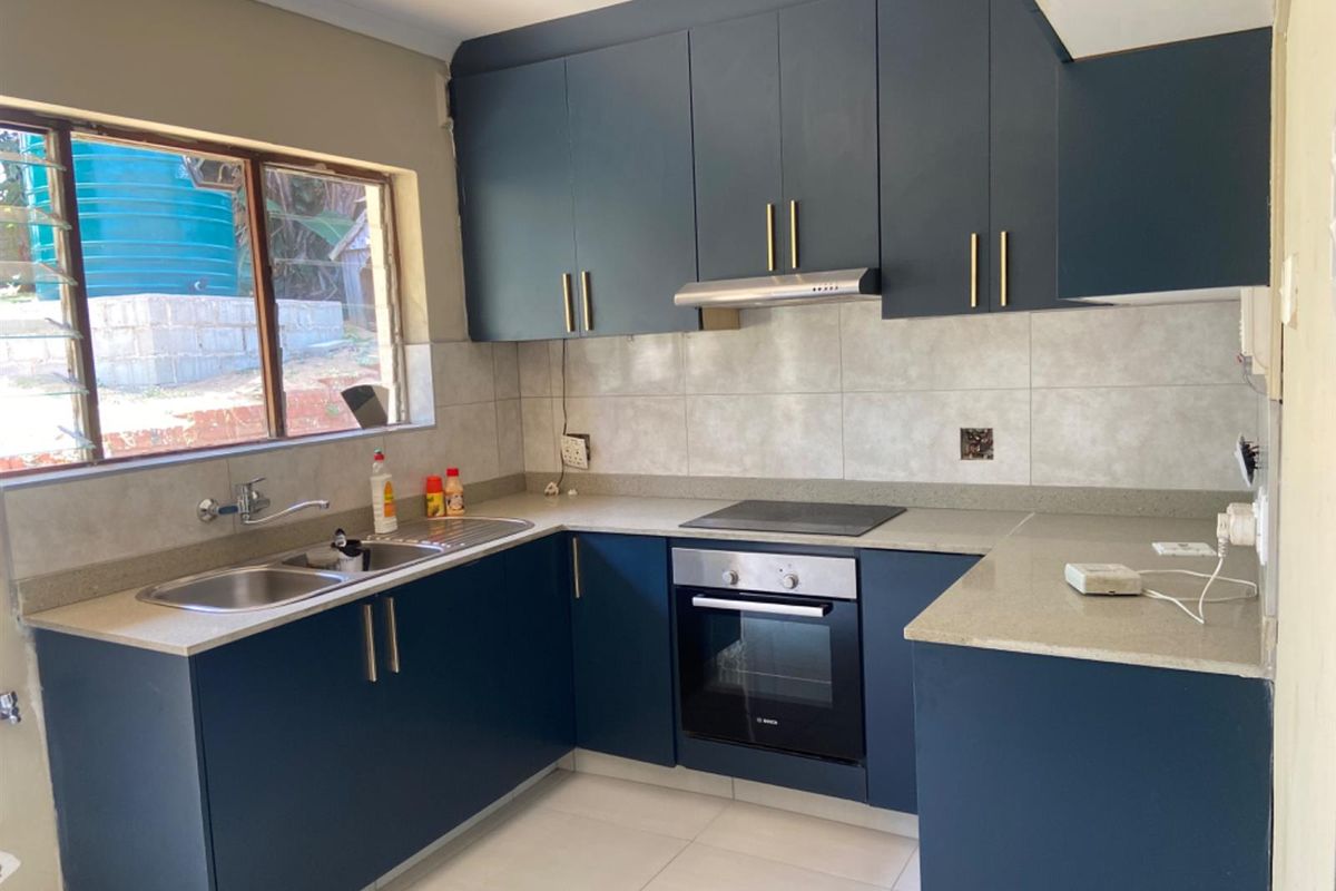 Cottage To Rent in Athlone Park, Amanzimtoti, KwaZulu Natal - Photo 2