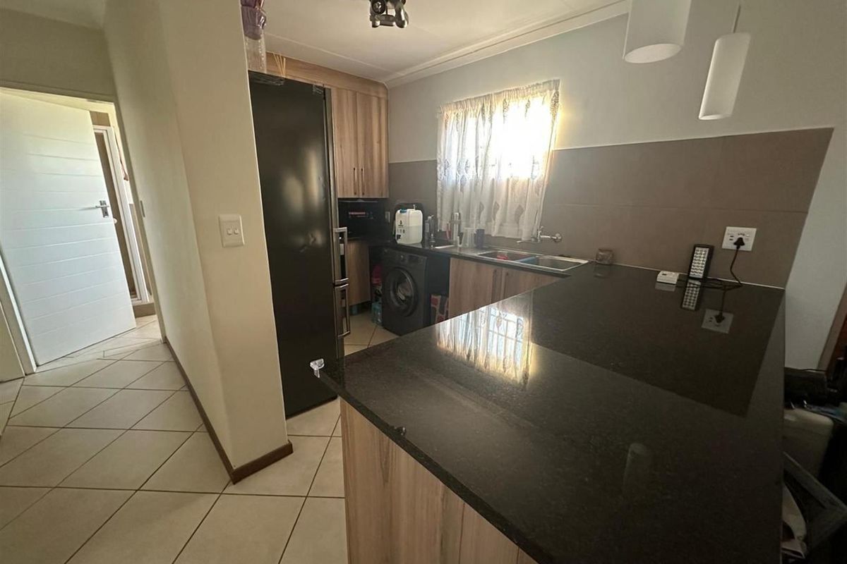 Apartment For Sale in Monavoni, Centurion - Photo 2