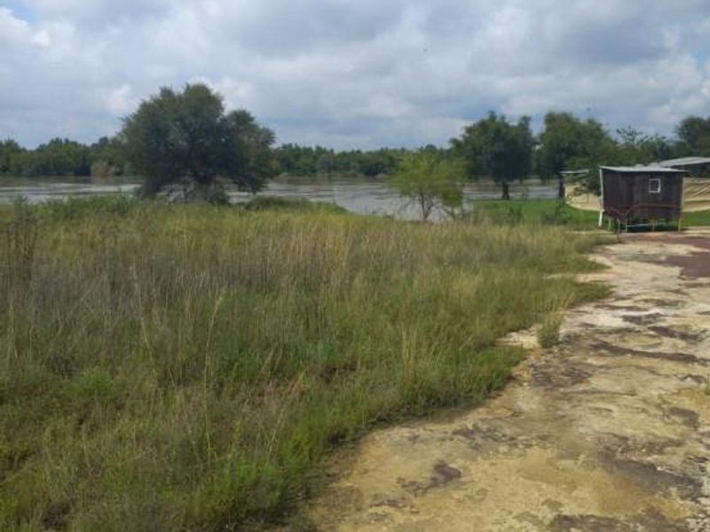 Vacant Land with river front For Sale in Rural Bothaville - Photo 3