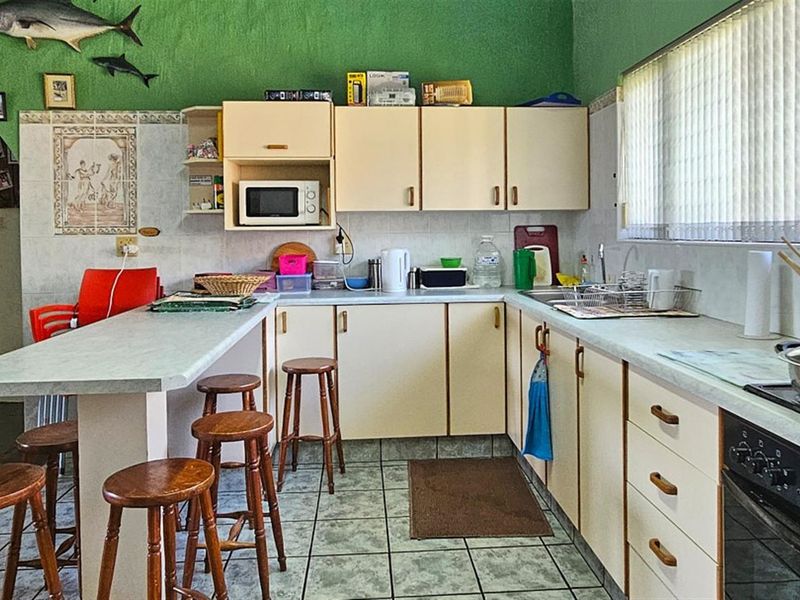 House For Sale in Manaba Beach, Margate, KwaZulu Natal - Photo 4