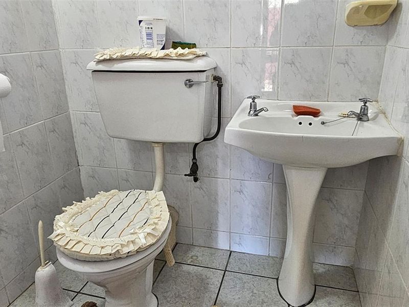 House For Sale in Manaba Beach, Margate, KwaZulu Natal - Photo 9