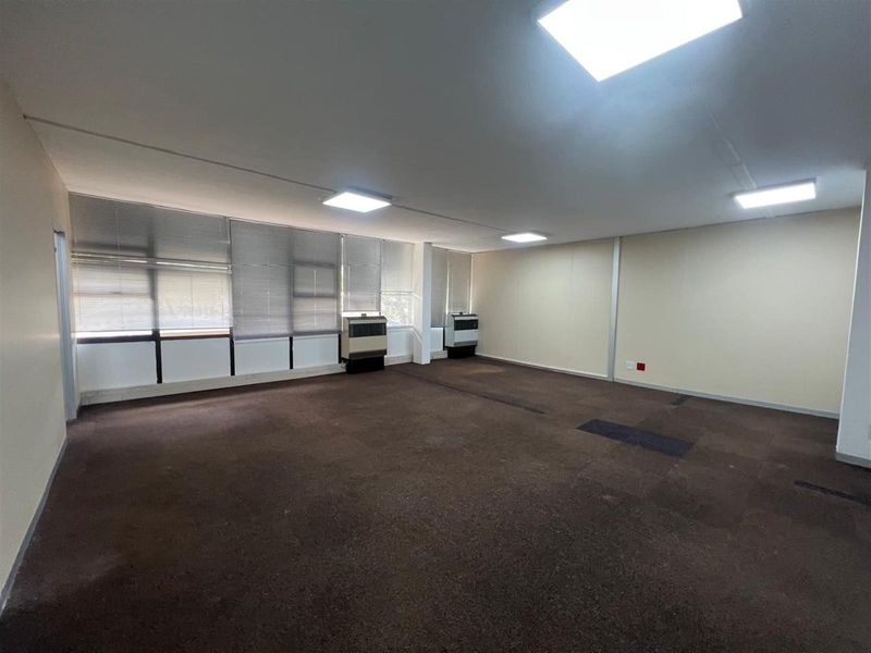 Office To Rent in Ferndale, Randburg - Photo 8