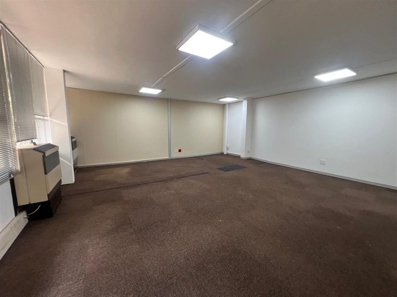 Office To Rent in Ferndale, Randburg - Photo 9