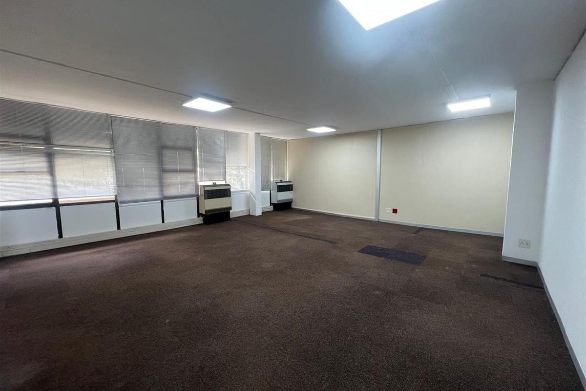 Office To Rent in Ferndale, Randburg - Photo 5