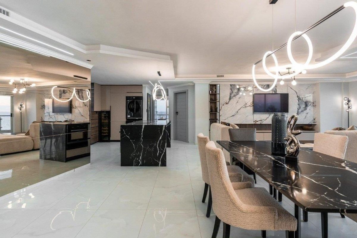 Blouberg’s Smartest Beachfront Investment | Luxury Penthouse with Iconic Views - Photo 2