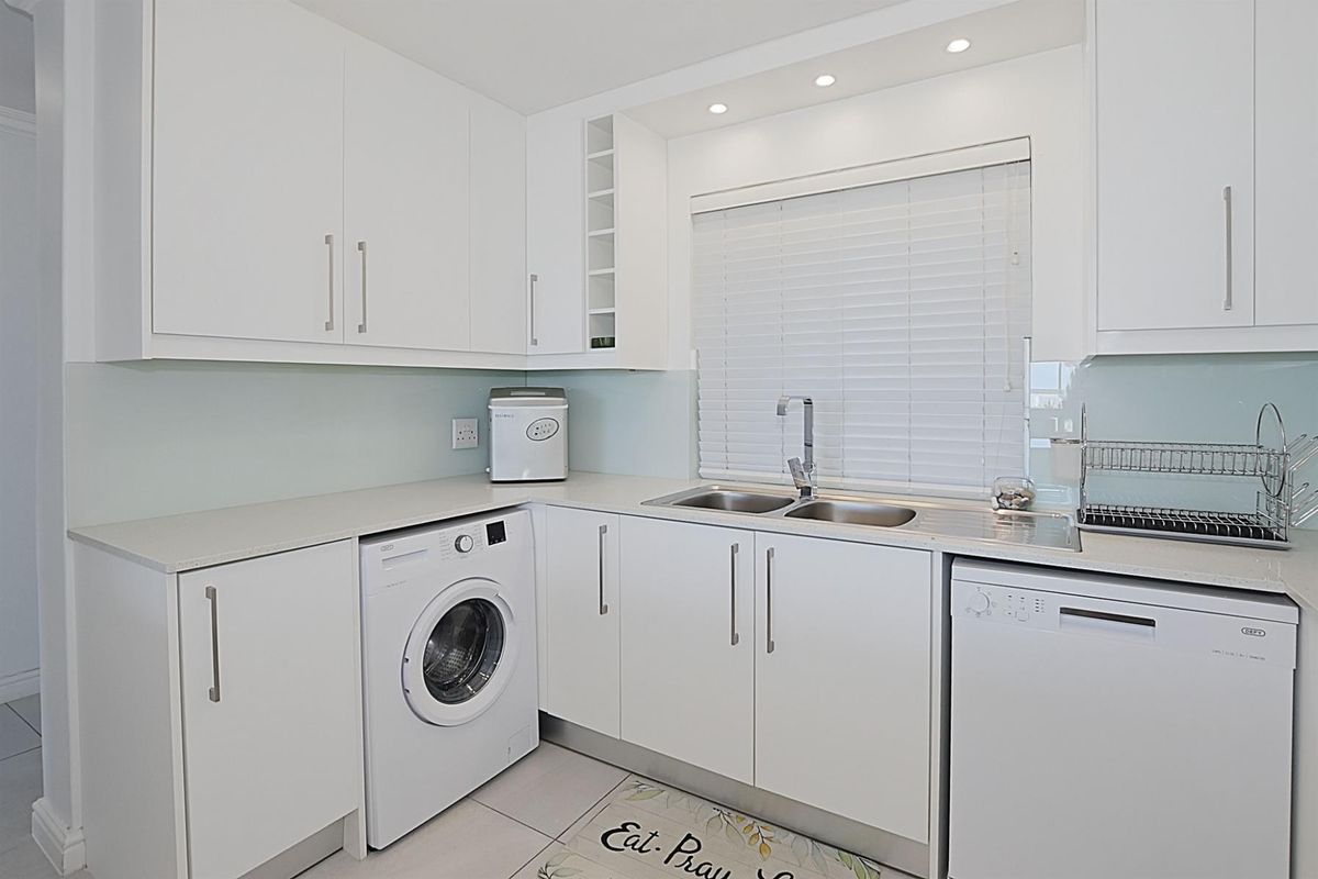 Beachfront Apartment in Blouberg - Photo 4