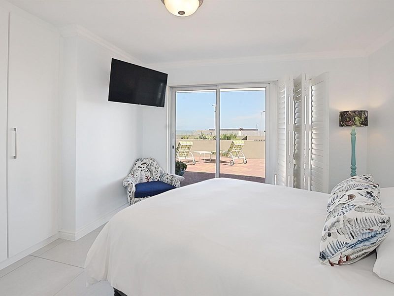 Beachfront Apartment in Blouberg - Photo 10