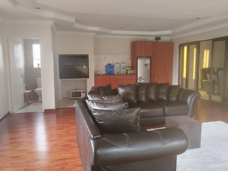 House For Sale in Die Heuwel Ext 4, Die Heuwel, Witbank - Photo 6