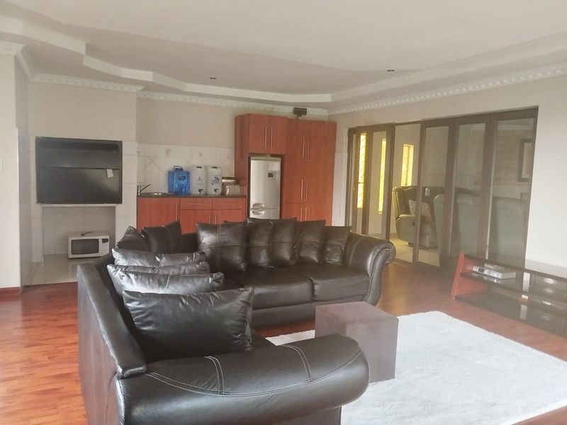 House For Sale in Die Heuwel Ext 4, Die Heuwel, Witbank - Photo 5