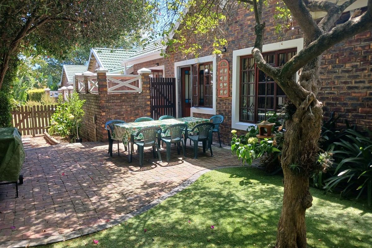 2 Bed Fully Furnished and Equipped Townhouse for rental from 1st February 2026 - Photo 4