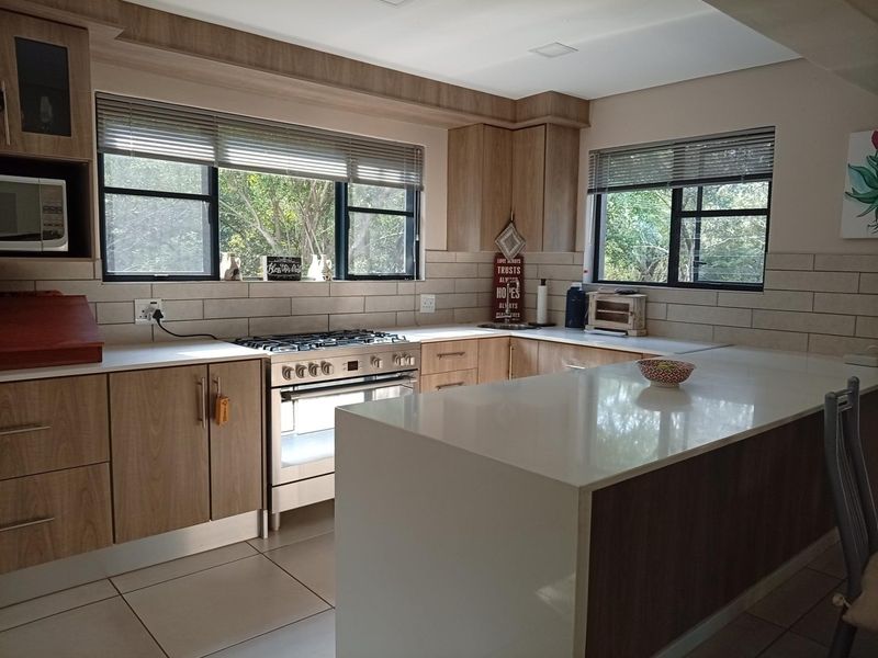 House For Sale in Negester Klein-Kariba, Bela Bela - Photo 7