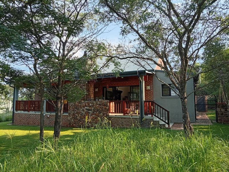 House For Sale in Negester Klein-Kariba, Bela Bela - Photo 1