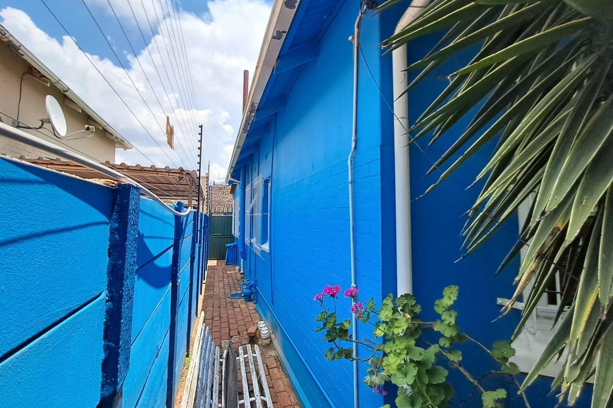 House For Sale in Kensington, Johannesburg - Photo 3