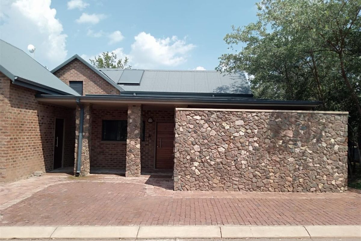 House For Sale in Negester Klein-Kariba, Bela Bela - Photo 5