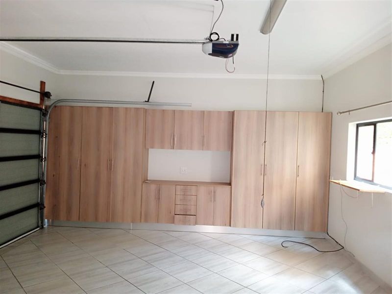 House For Sale in Negester Klein-Kariba, Bela Bela - Photo 8