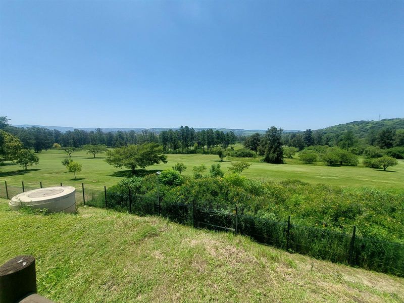 4 bed,3 bath home To Rent on a golf estate in Hayfields, Pietermaritzburg, KwaZulu Natal - Photo 2
