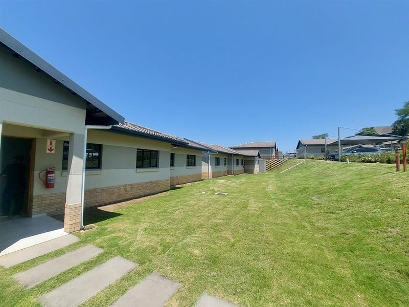 4 bed,3 bath home To Rent on a golf estate in Hayfields, Pietermaritzburg, KwaZulu Natal - Photo 5
