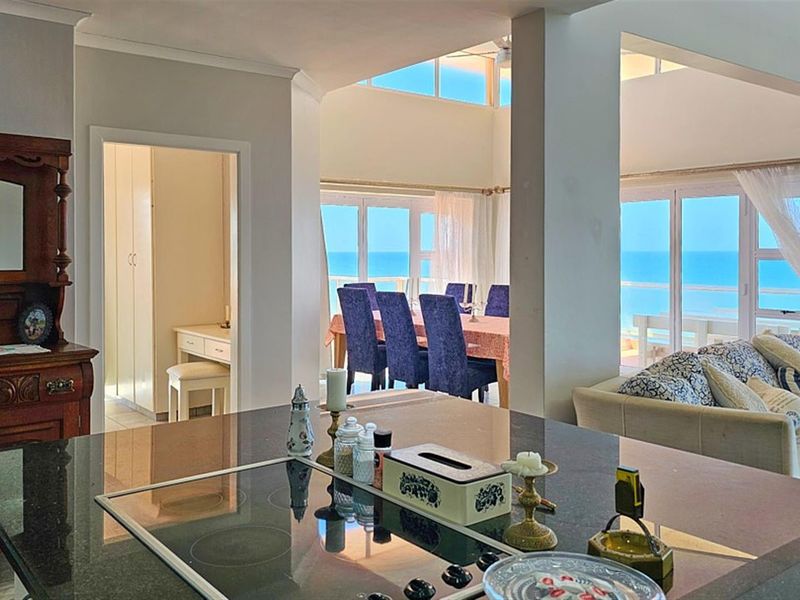GLAMOROUS Penthouse For Sale in Margate, KwaZulu Natal - Photo 4