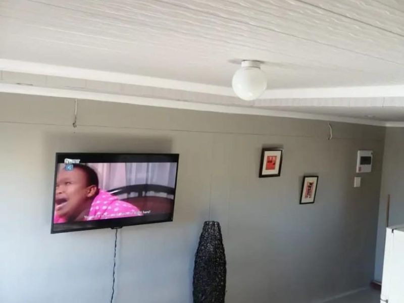 House For Sale in Forest Village, Eersterivier - Photo 4