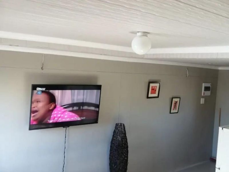 House For Sale in Forest Village, Eersterivier - Photo 5