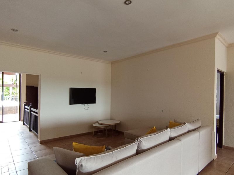 Exceptional 7-Bedroom Home in Featherbrooke Estate | Scale, Style | Long-Term Value - Photo 4