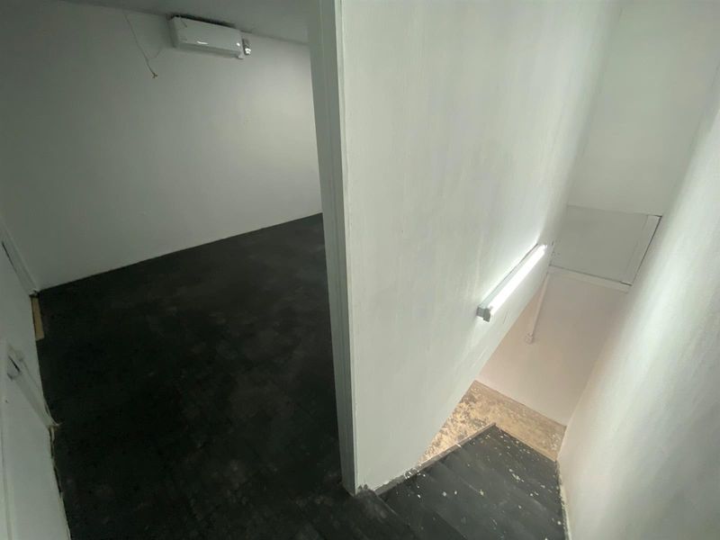 Small double storey Commercial Property To Rent in Riverside Industrial Park, Nelspruit - Photo 5