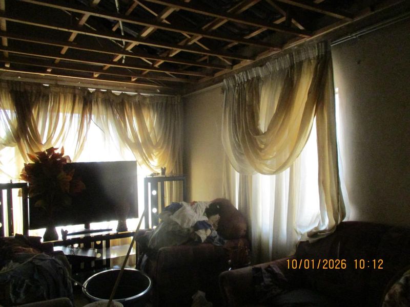 House For Sale in Hospital View, Tembisa - Photo 4