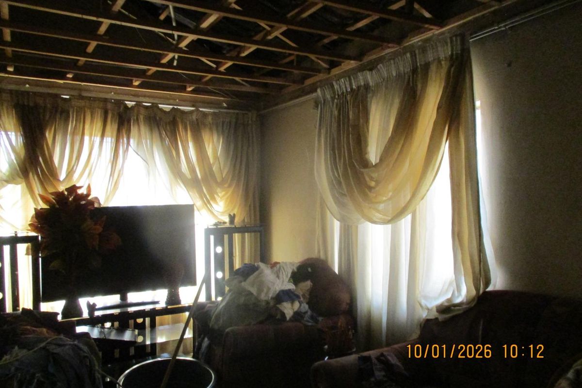 House For Sale in Hospital View, Tembisa - Photo 4