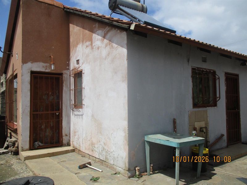 House For Sale in Hospital View, Tembisa - Photo 9