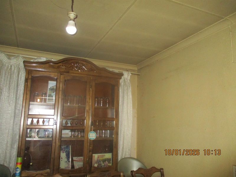 House For Sale in Hospital View, Tembisa - Photo 3